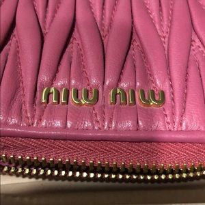 💯 authentic Miu miu wallet
